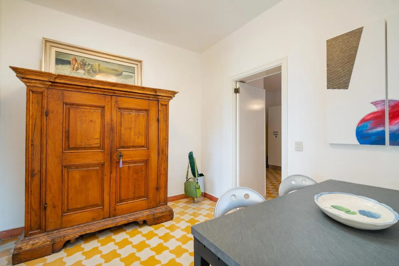 Villa Arrecifes Fertilia Italia